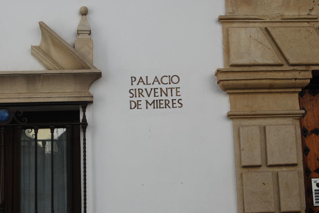 Palacio Sirvente Mieres - Parking Gratuito Andújar Dış mekan fotoğraf