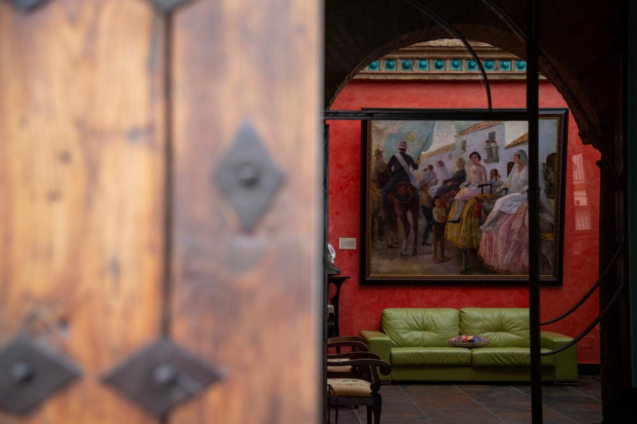 Palacio Sirvente Mieres - Parking Gratuito Andújar Dış mekan fotoğraf