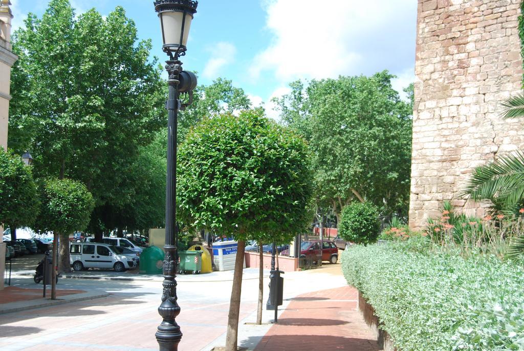 Palacio Sirvente Mieres - Parking Gratuito Andújar Dış mekan fotoğraf